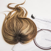 Cargar imagen en el visor de la galería, New listing in 2022-Natural Hair Topper
